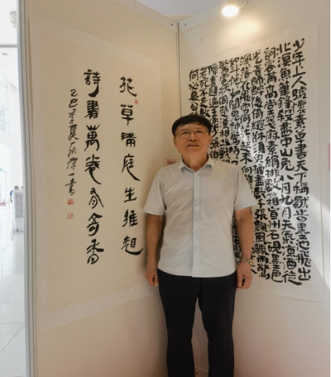 胡杰一作品亮相吉隆坡全球华人书法交流展